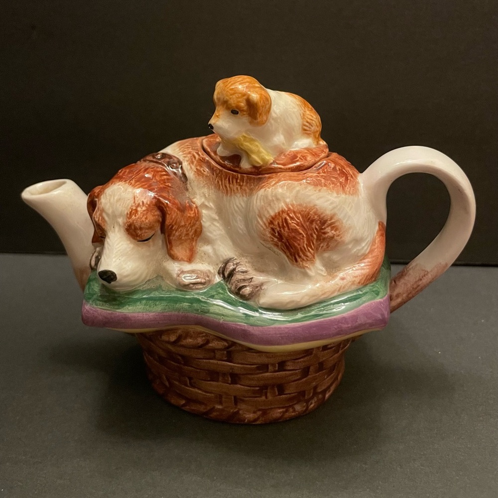 Vintage Noritake Royal Hunt Mini Teapot And Lid Sleeping Dog And Puppy I…